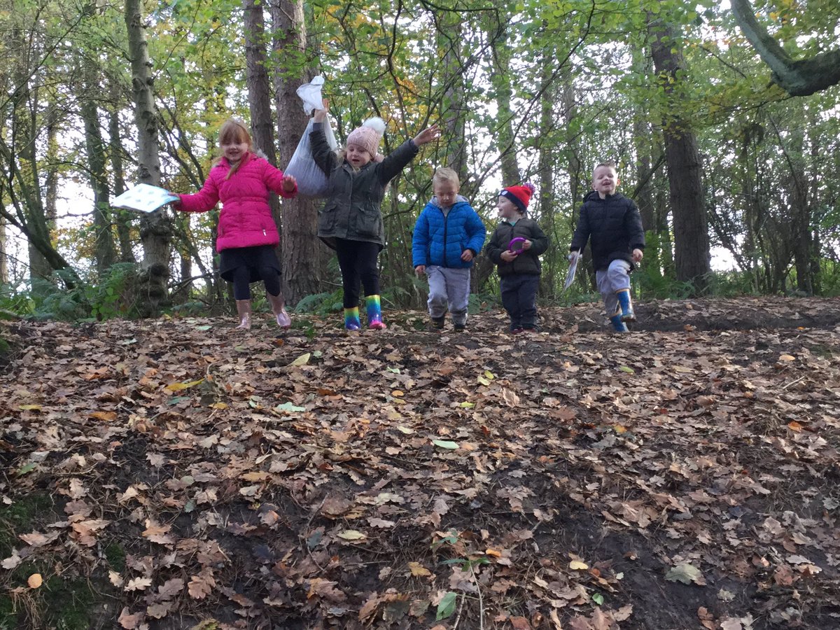 LSTCLASS04's tweet photo. We left our bird feeders in the woods, collected lots of natural materials and ate our lunch outside. It has been a busy, fun day! https://t.co/OkiTPFZCxm