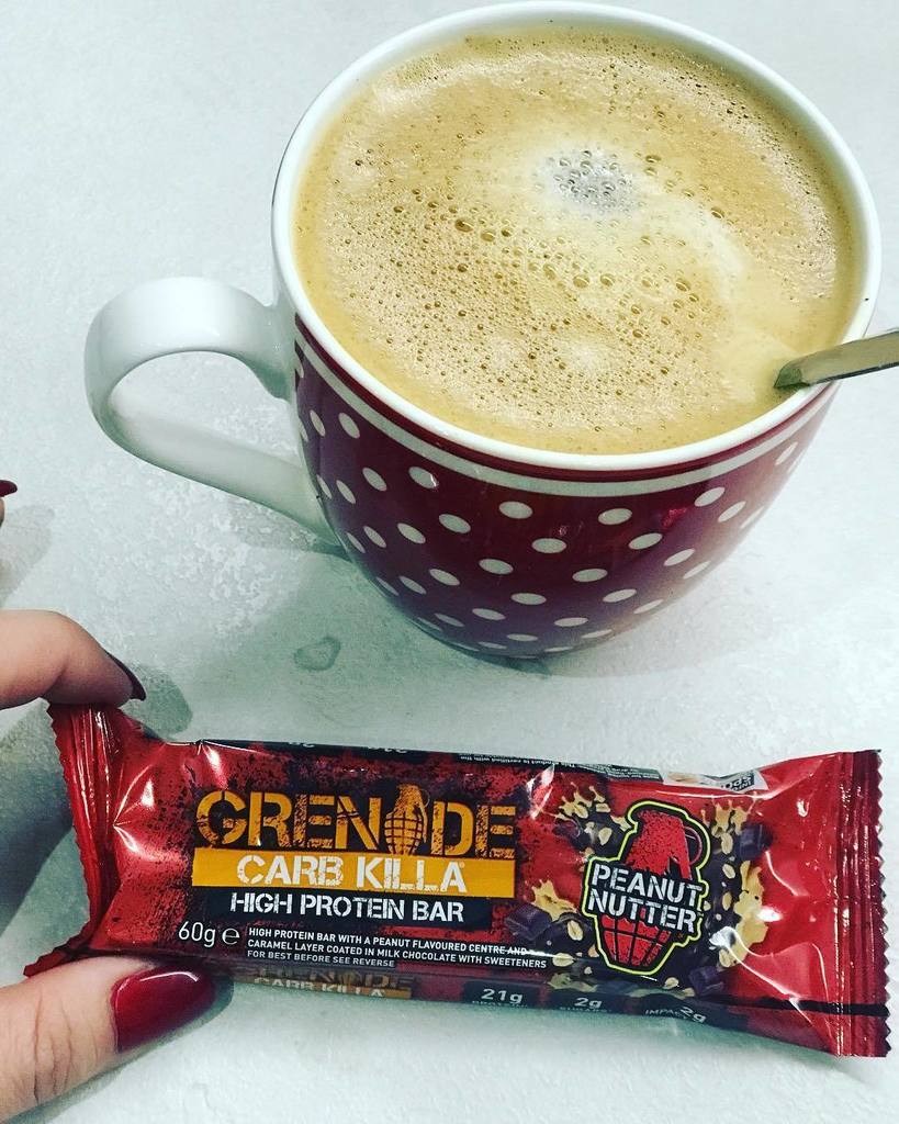 mysweataddict's tweet photo. Prebed #peanutnutter @grenadeofficial #tasty #proteinbar 💜🖤❤💚👌🏻💥💯 #fatloss #diet #nutrition #fitness #food #body… https://t.co/4JpMlnO1K5 https://t.co/YgTWIakEV1