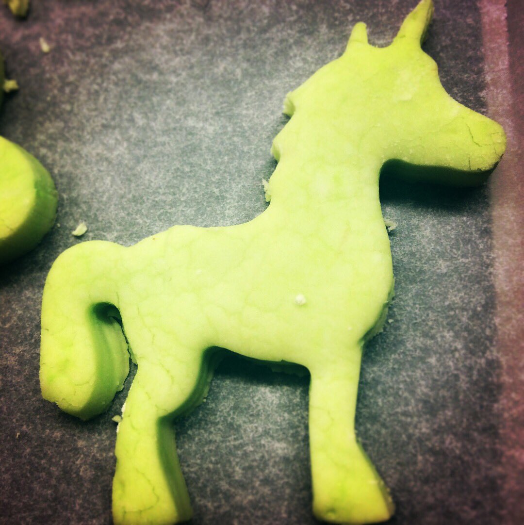 LockgateCoffee's tweet image. Lockgate peppermint creams = unicorn dreams! 🦄 all will be revealed tomorrow! #homemadetouch #unicon #moomin