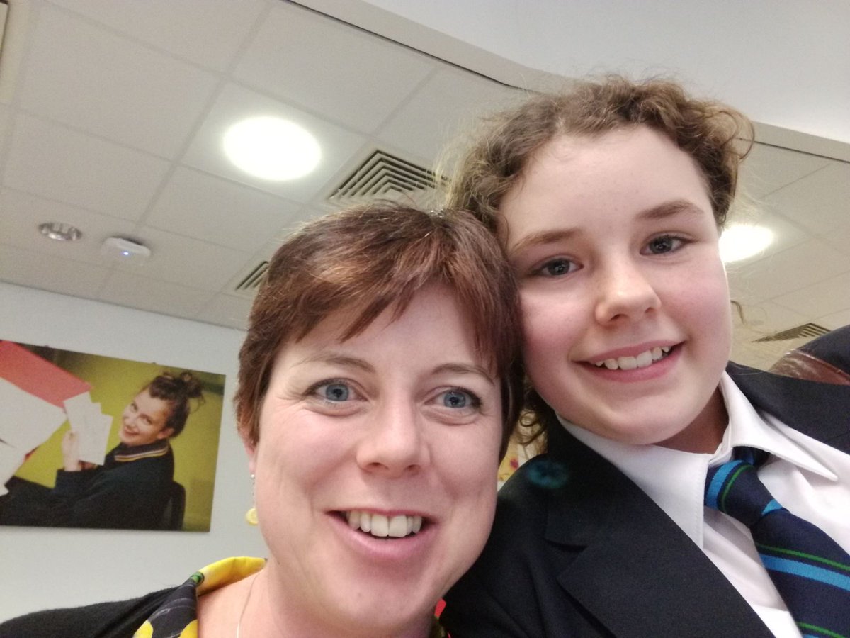 cheesebadger's tweet photo. Oxfordshire Book Awards #Alibraryoflemons https://t.co/xUFT8trDov