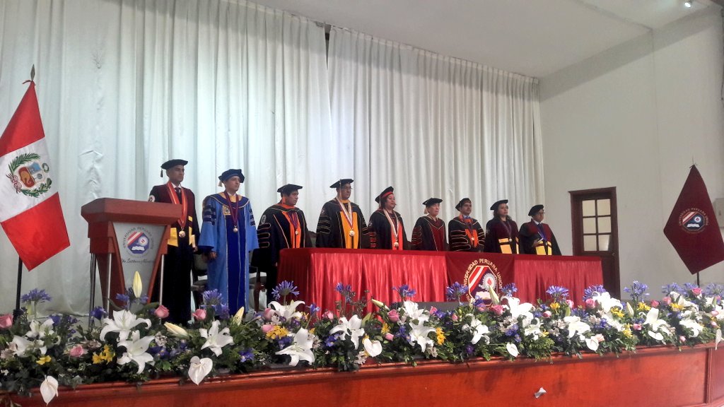UPeUOficial's tweet photo. Ceremonia de Titulación 2017 
#UPeU #JuntosLogramosTusSueños https://t.co/Xwvwbvrddj