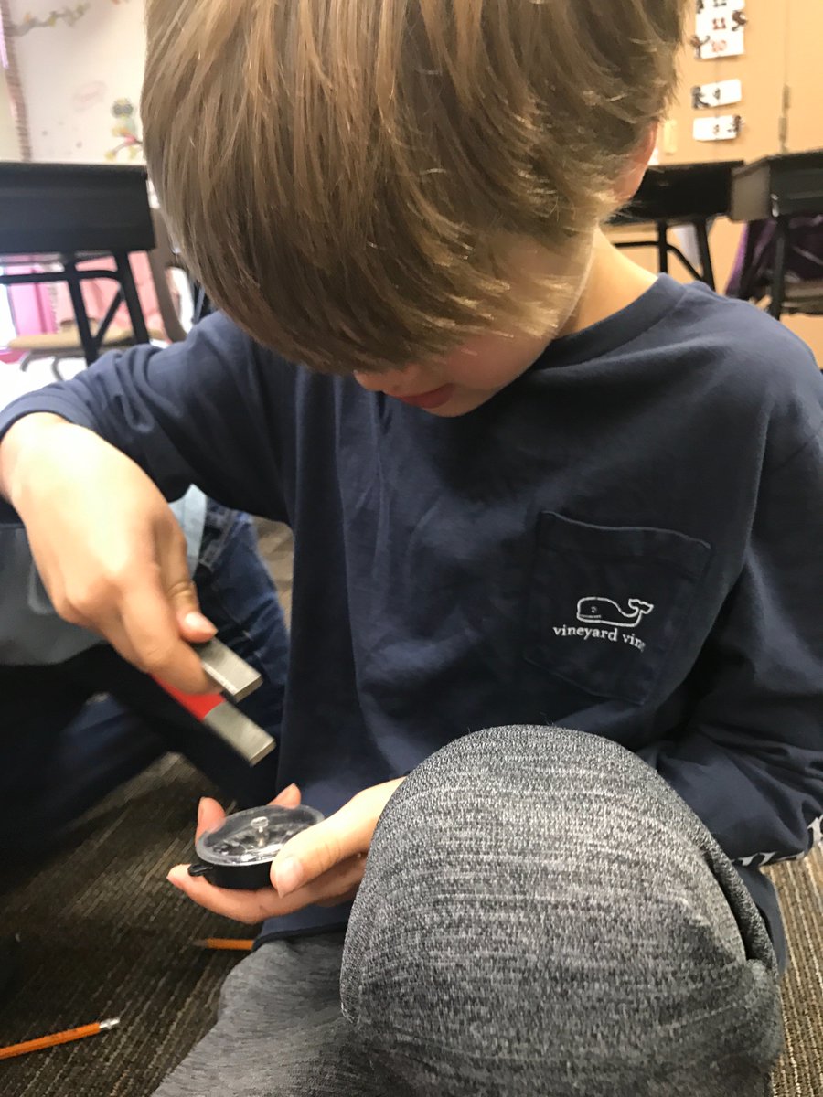 BriG_AMS's tweet image. More discovery with magnets! #pineforest3rd