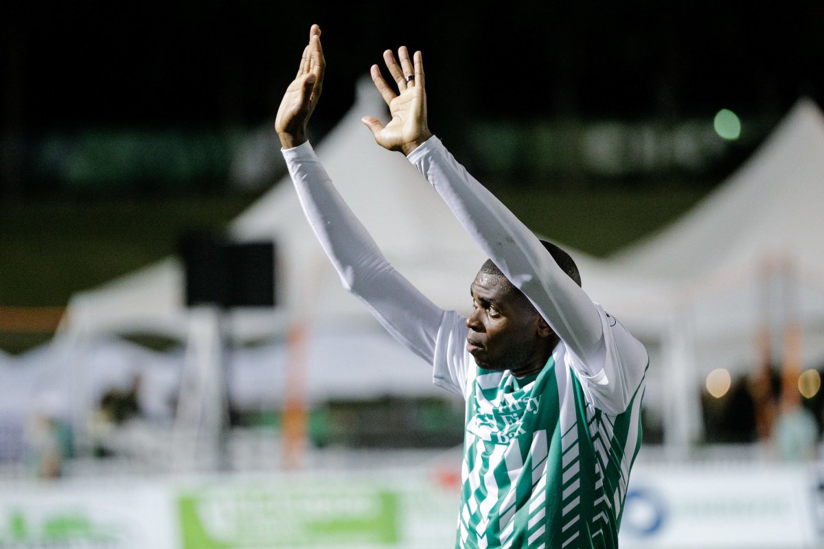 ElEnergyFC's tweet photo. ✌🏼✌🏼 Anthony Wallace en 2017

⏰ 2,940 minutos jugados
📈 70% de efectividad en tackleos
🚧 64 intercepciones
👟 65 despejes https://t.co/CImgqPeBXg
