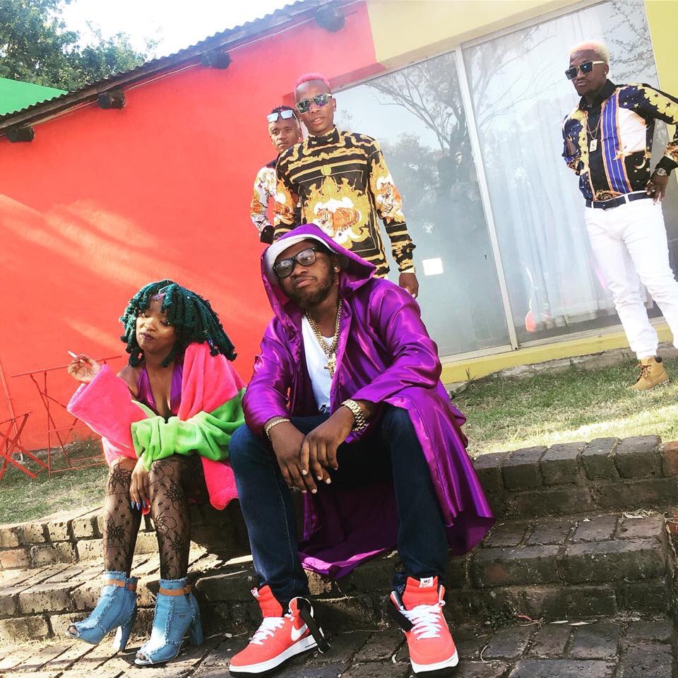 ScoobyNero's tweet photo. #Pununu Video Shoot @scoobynero X @MoonSanelly  🤴🏾👸🏽🔥❗️ https://t.co/rNPen0HBN2