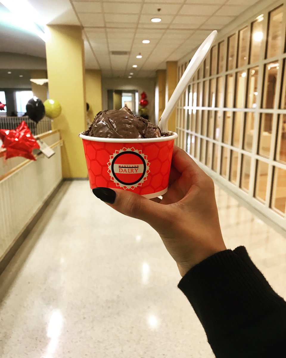 UMDDAIRY's tweet photo. My #FearlessIdea eats this. 😋🍫🍨 https://t.co/kpMG9Q2BDz
