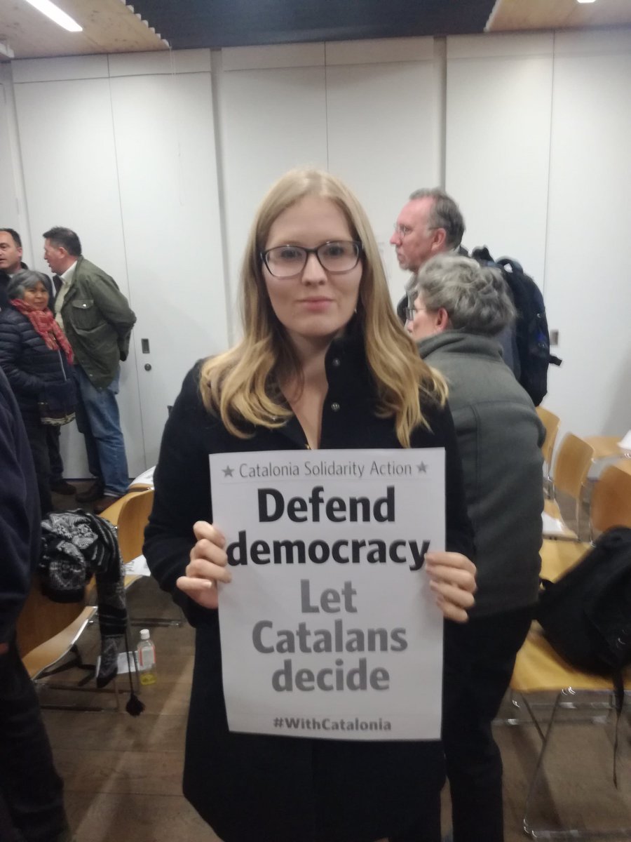 DecidimExterior's tweet photo. Today one of our reps @ZahiaGC went to the event organised by @withcatalonia - @DaDPV showing solidarity worldwide. https://t.co/VCyqLv2kyl