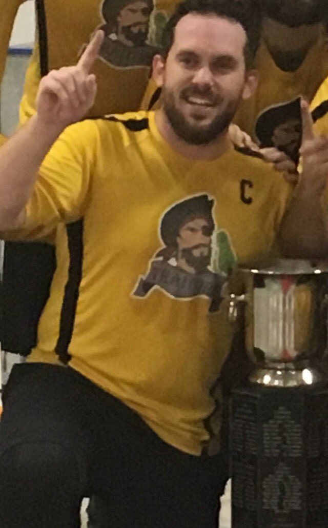 TraitorsBHC's tweet photo. Happy birthday #captain @35hamilton ! 🍾🍻⭐️🏆🎉🎈 https://t.co/m3QvxpXSzU