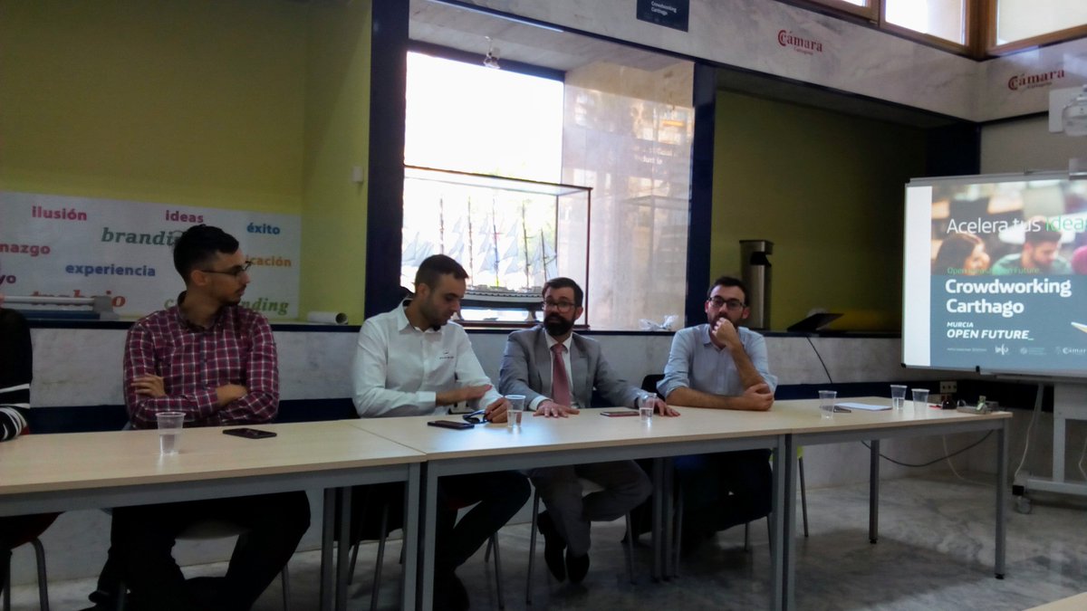 talentUPCT's tweet photo. 🚁 Pedro de @idronica "Hemos pasado de ser una empresa de drones, a ser una empresa que captura datos masivamente" #CrowdworkingCarthago https://t.co/Lw9srvfOIl