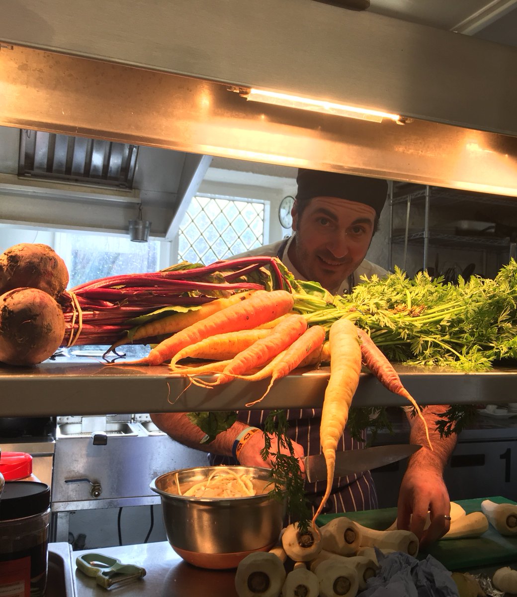 NEW AUTUMN MENUS AT THE OXENHAM ARM - Come join us by the hot fireplace and rustic scenery! The perfect #Autumn meal setting! <a href="/Oxenham_Arms/">The Oxenham Arms</a> theoxenhamarms.com/2017/10/17/new… #Okehampton #Dartmoor