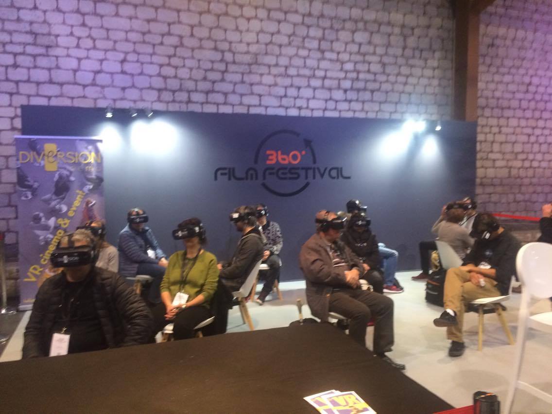NMC__Production's tweet photo. NMC s'est rendu au Satis afin de découvrir les dernières tendances et technologies de l'audiovisuel
#SATIS2017 #Screen4ALL2017 #newtechnology #audiovisuel #VR #camera #inspiration https://t.co/2p28j5aYe5