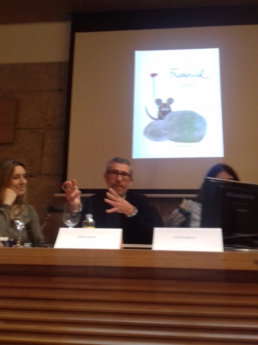 EditorasGalegas's tweet photo. Quenda para #XoséCobas na mesa redonda #Olladasilustradas no #SimposioAGE17 https://t.co/I56VsUsnHL