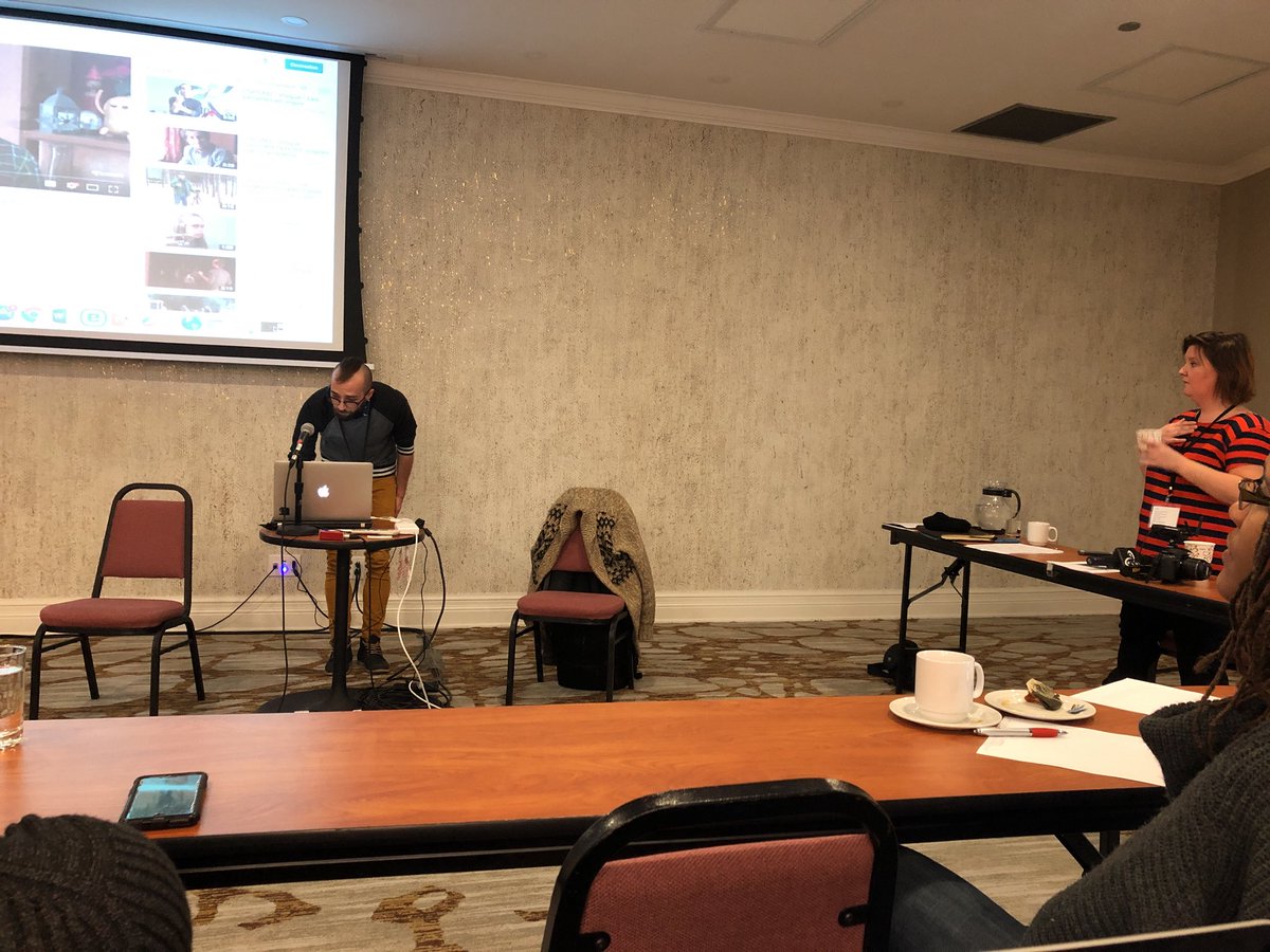 cindyv0278's tweet photo. Atelier sur les montages vidéos avec le CSPGNO! Bravo, vraiment intéressant et pertinent! #FormationAC2017 https://t.co/yyiGzCKl66