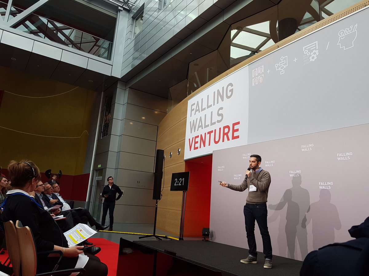 deckard_ai's tweet image. What an honor! We were finalist in the prestigious #FallingWalls17 Venture by @Falling_Walls