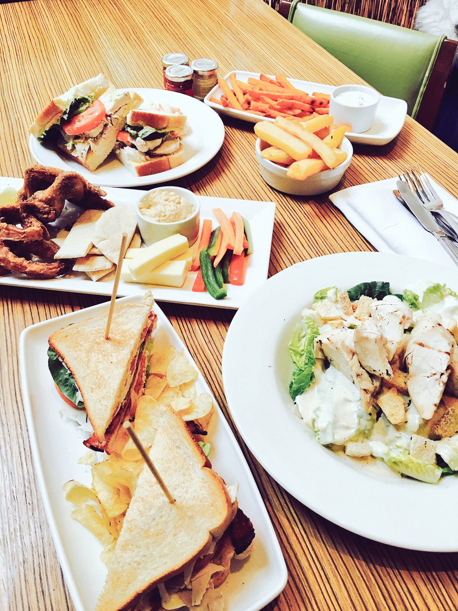 insideKENT's tweet photo. Check out the Cast Iron review @TudorPark in the Nov issue, we even popping in for a quick lunch today!! #bearstead #food #spa #golf https://t.co/LthXfdErEa