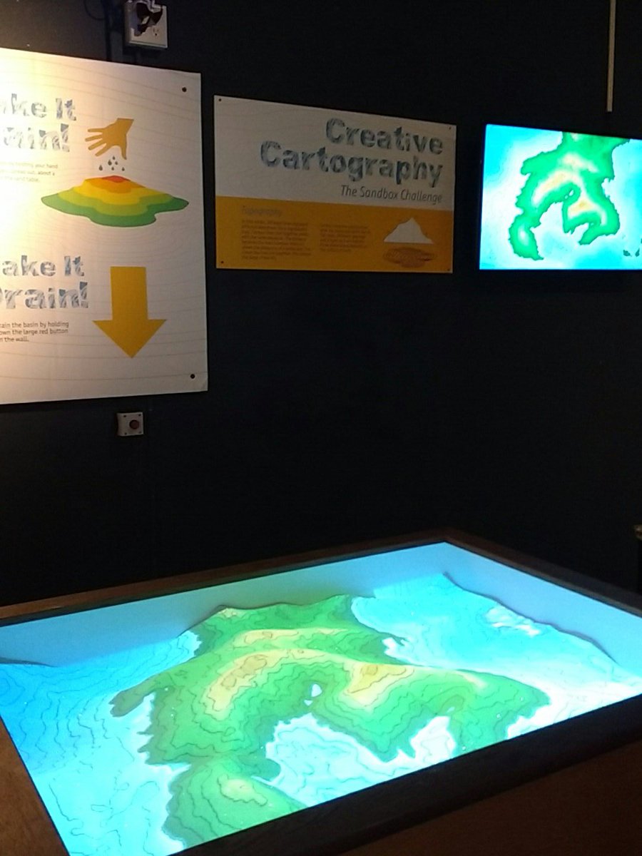 Calibrating the AR Sandbox this morning at HMSC. Checkout how to build your own at arsandbox.ucdavis.edu