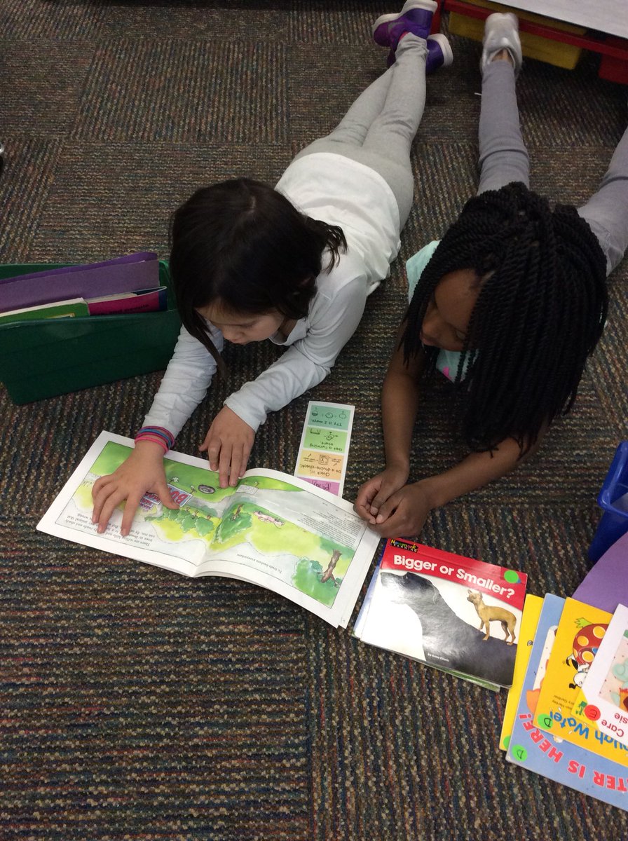 GarnerBrigette's tweet photo. Word detectives hard at work! #tsdthinkers #hillthinkers https://t.co/r8N9nlCPx6