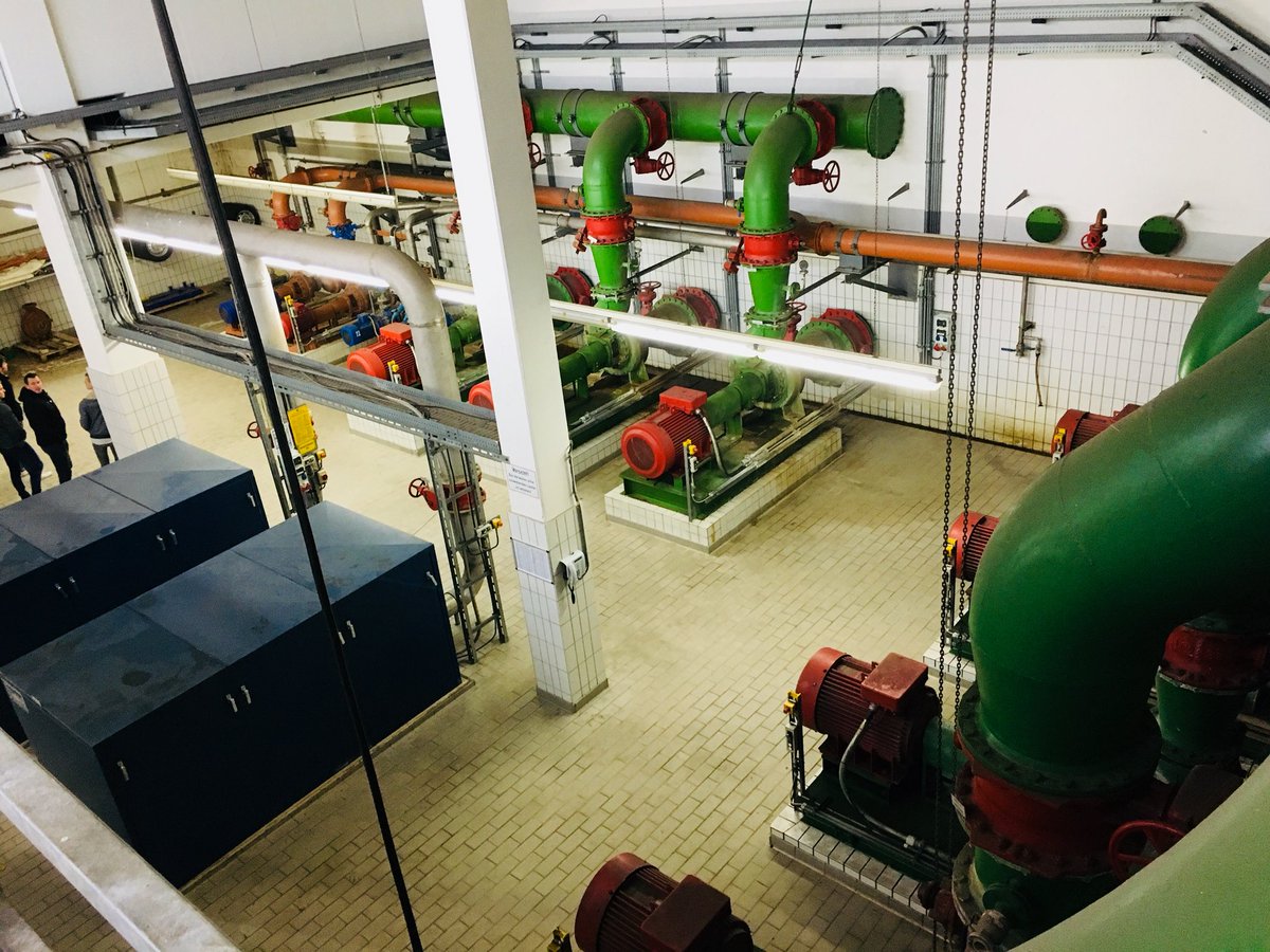 Rob_vanDun's tweet photo. Mooie afsluiter van de studiereis in Duitsland aan het waterzuiveringsstation in Niederzier!#wearegeel #Thomasmore https://t.co/eFw4yILhjt