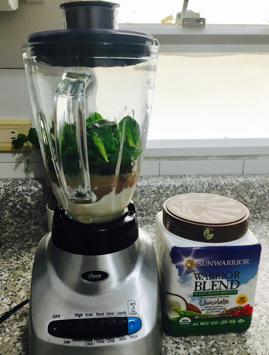 Natharias1988's tweet photo. Found my favorite protein all the way here🇨🇴! Time to start making some smoothies! Today: almond milk, spinach, parsley, and chocolate protein 💪🏼 @Sunwarrior @asanarebel #afterworkouts https://t.co/1xMcJsm6DT