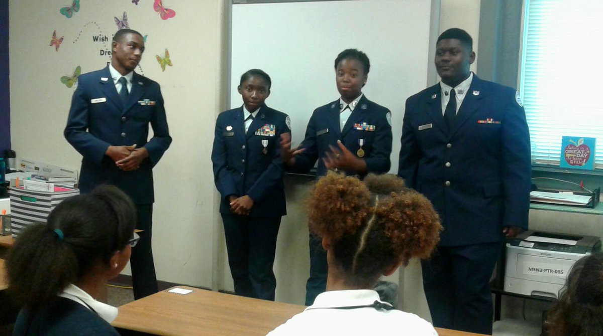 Emily Kelly tweet media