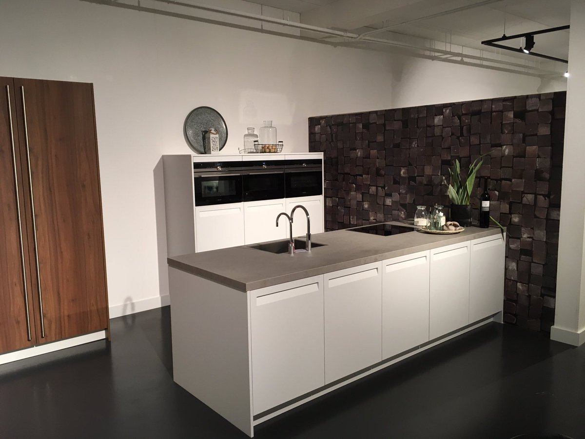 ReadyforLiving's tweet photo. #readyvoordeel 7: elke #readyforliving woning inclusief #luxe #keuken naar smaak van de koper als onderdeel van de #verkoopprijs https://t.co/LZs9UHW0di