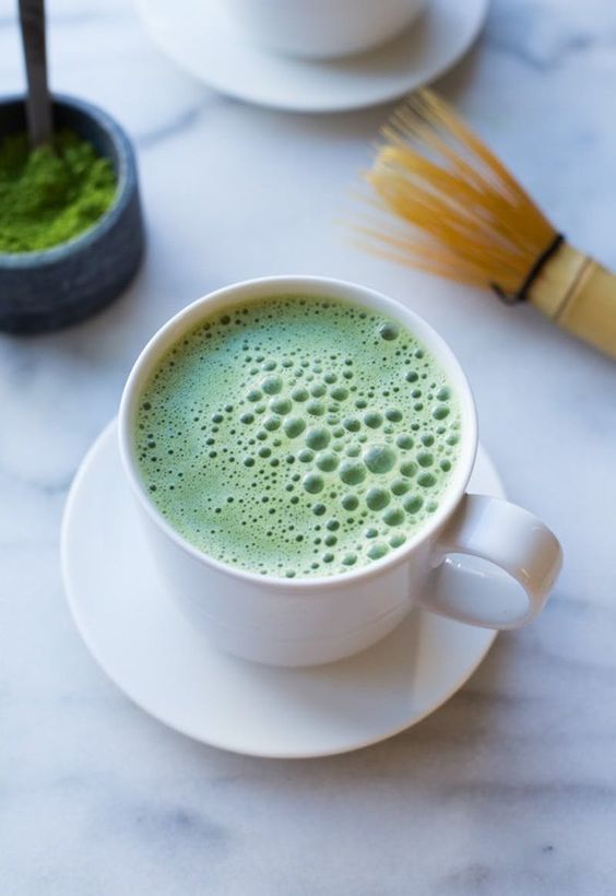 FinestMatcha's tweet photo. ✨Vanilla Almond Milk Matcha Latte✨ -  Matcha is rich in antioxidants, and the perfect way to get your morning off to the right start. Make this when you feel like you need a little detoxing! 💚🍵 https://t.co/qplxz2UfQZ