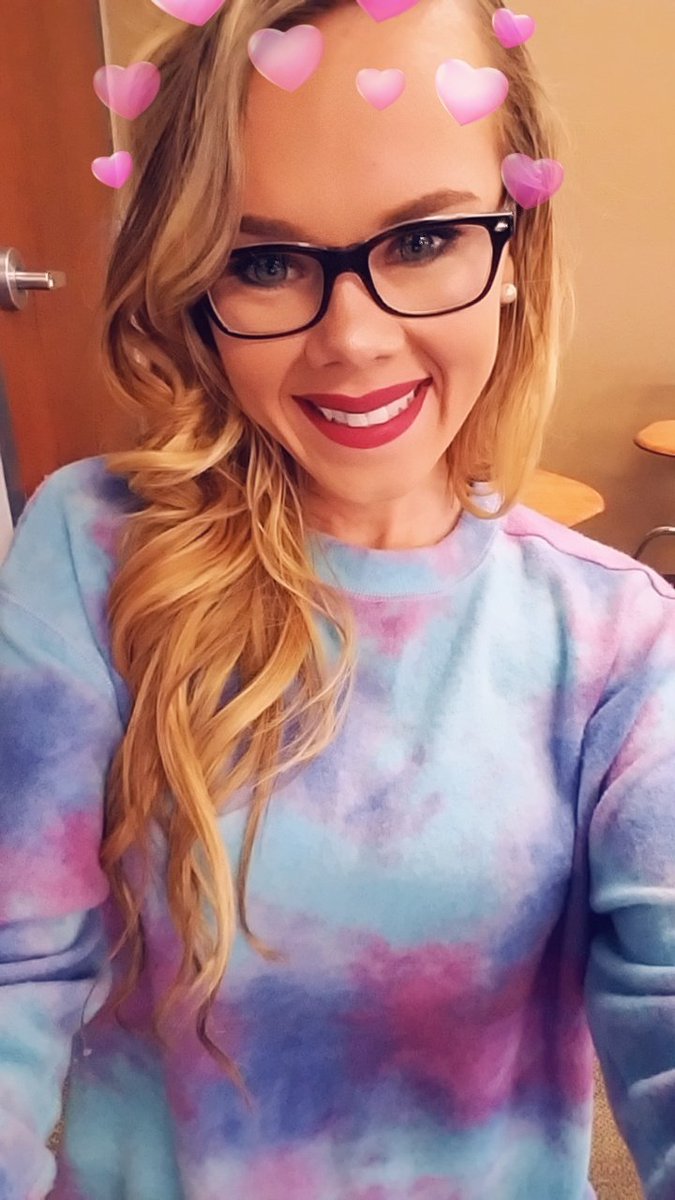 _KatThompson's tweet photo. Spirit Week Day 4: Throwback Thursday: Teachers 80s. 💙💖💜 https://t.co/yeWHnpdkaE