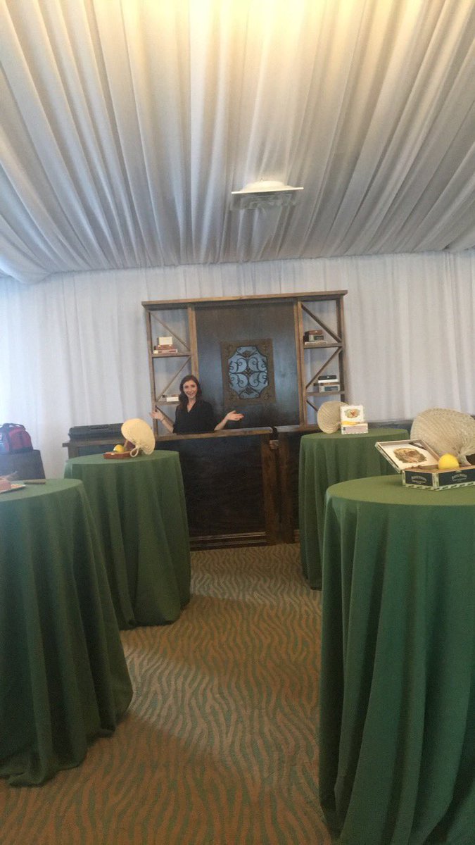 ExhilarateNow's tweet photo. Yesterday setting up for our #Cuban #reception. That way, our guests got to just come in and enjoy their #Caribbean destination 🏝⛱ https://t.co/SIdXSjBaBb