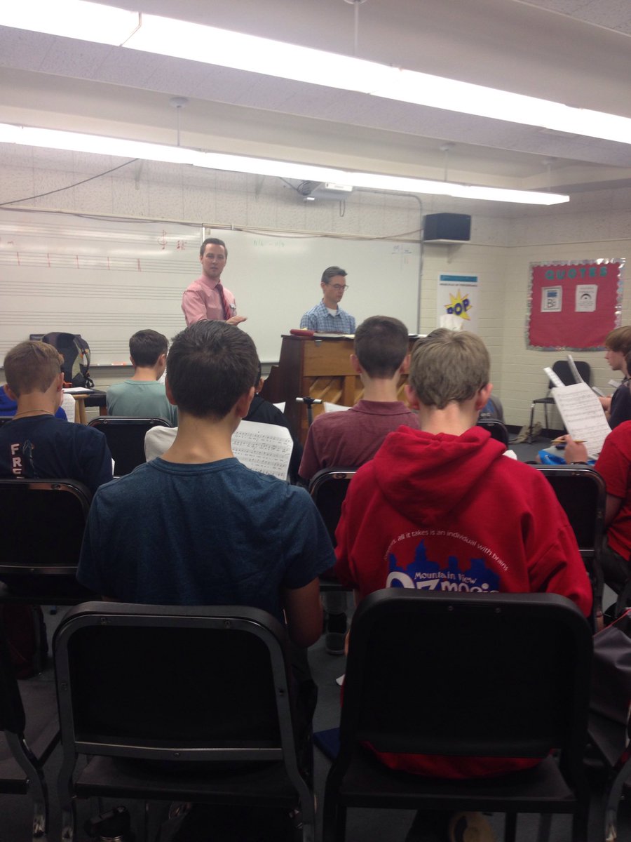 fremontjhs's tweet photo. Me Schreiber's 2nd period class getting ready for their Holiday Concerts. #campusofchampions https://t.co/cwAIOGQlAd