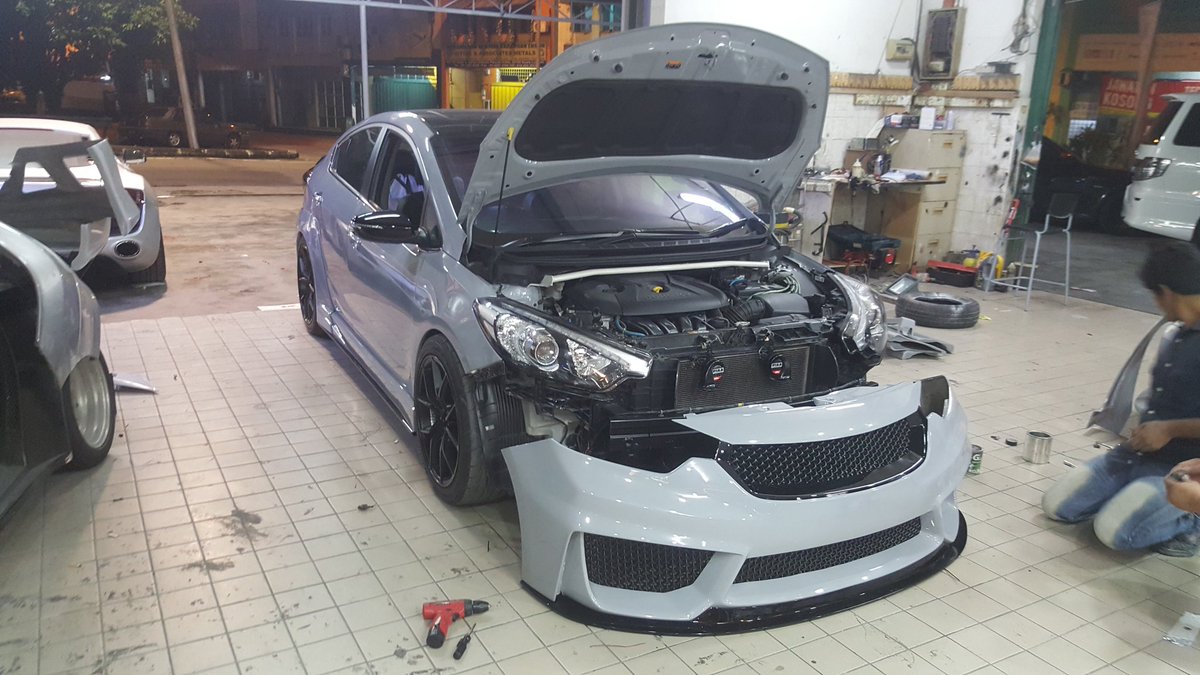 SimonChen9738's tweet photo. KIA K3 2013 J-EMOTION DESIGN FULL SET BODYKIT AND CUSTOM NEON LIGHT #simonchen #jemotiondesign #A_unit #transportbodykit
https://t.co/UZwSMh5FNS https://t.co/zzgPgXFqYq