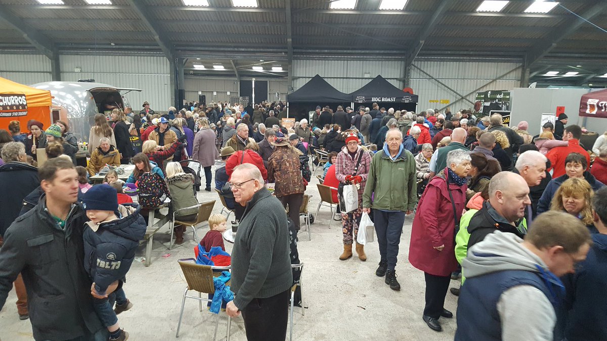 discoverthesw's tweet photo. Is anyone else visiting @thewinterfair in @rcornwallevents, Wadebridge this weekend, #CornwallHour?

It features in our blog detailing the best Cornish Christmas events! ⬇

https://t.co/kRmHj8ekVv https://t.co/i1WAhxmC9g