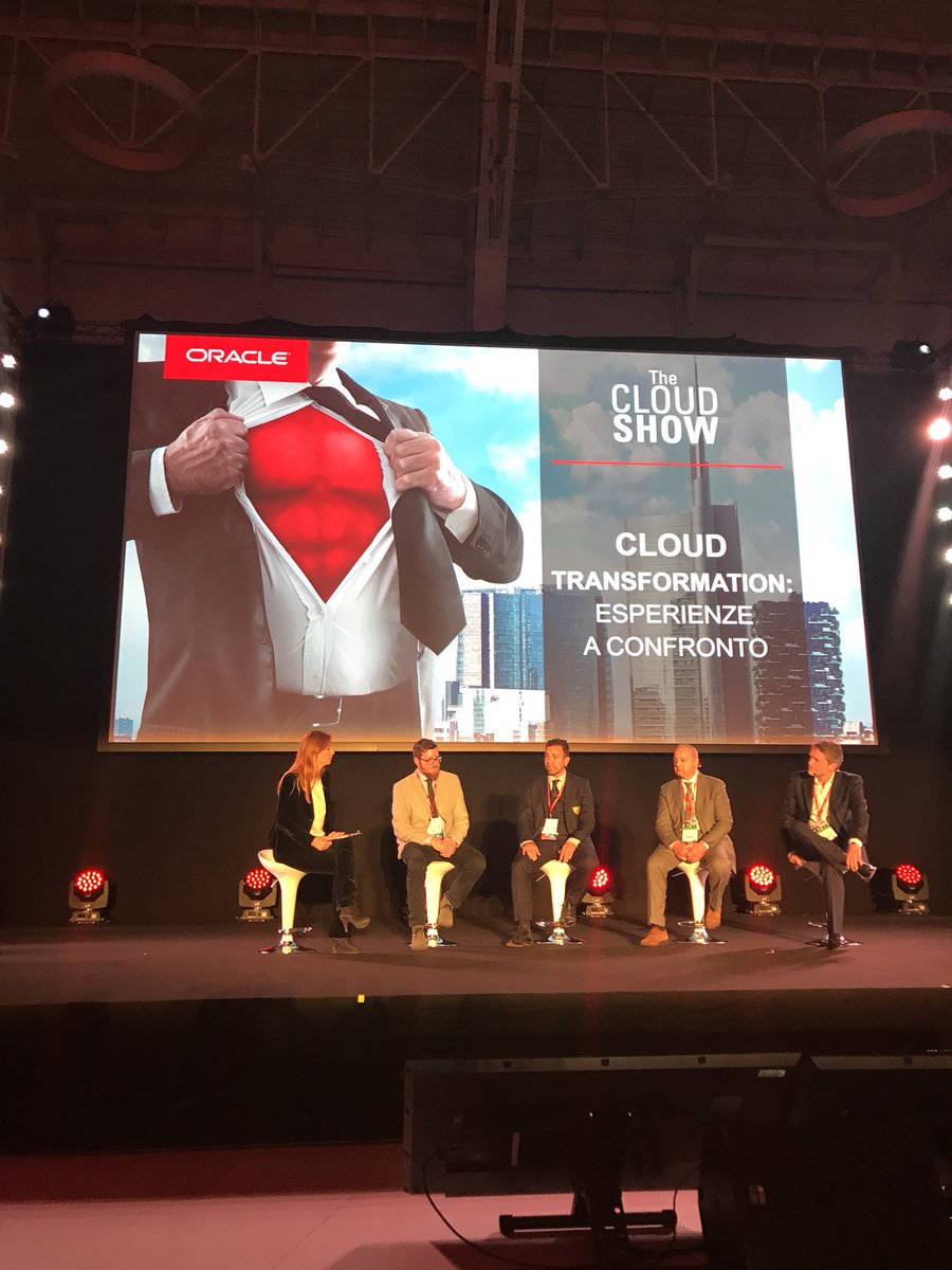 OracleItalia's tweet photo. Riusciano AC Chievo Verona “con nuove tecnologie come machine learning è possibile monitorare lo stato di salute degli atleti” #cloudshowIT https://t.co/evDVDUAQmg