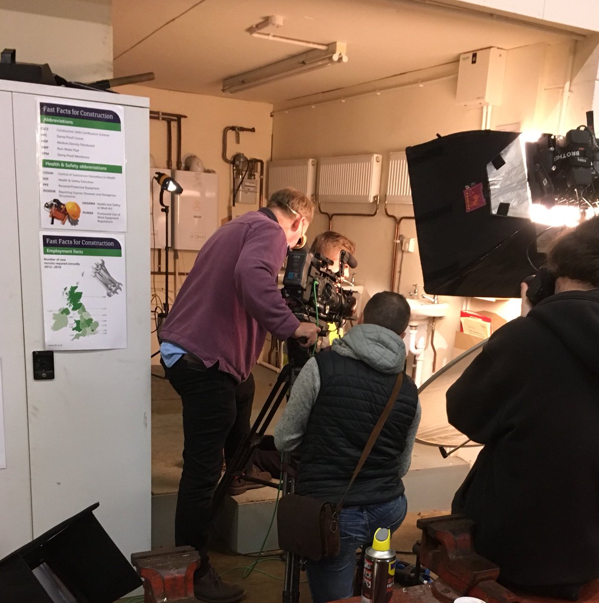 MoultonConstru's tweet photo. @OriginalWD40_UK and @MoultonCollege partnership started today with student filming how to videos https://t.co/LpOleWbNlk
