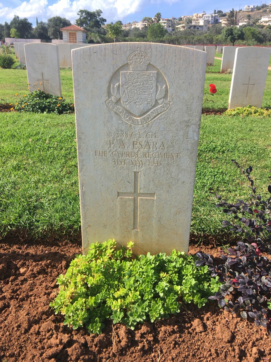 Sam24730's tweet photo. @CWGC Lovely setting for two of Cyprus' fallen across the Med at Souda Bay Crete #cyprus #cyprusregiment #WeWillRememberThem https://t.co/kagBt9WmSA
