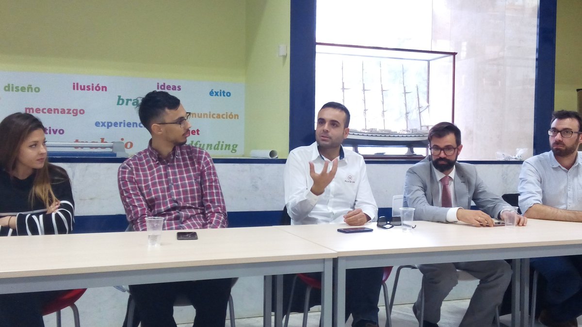 talentUPCT's tweet photo. Asier de @Fluid3D_oficial explica las últimas tendencias en impresión 3D y cómo las aplica en su empresa, en experiencias @OpenFuture_ #CrowdworkingCarthago https://t.co/8HlZlCPim2