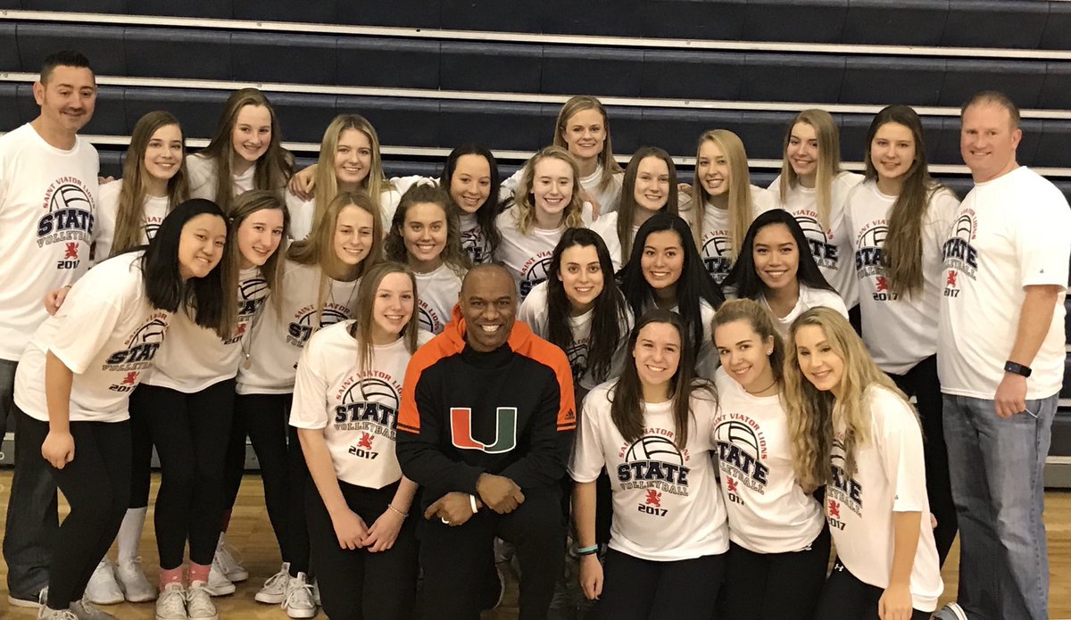 paytonsun's tweet photo. Good luck to the @ViatorGVball squad headed down state. It was an honor to chat with you this morning. Embrace and enjoy the moment. #LionPride 🦁 #LionForLife https://t.co/jk8ja0pX28