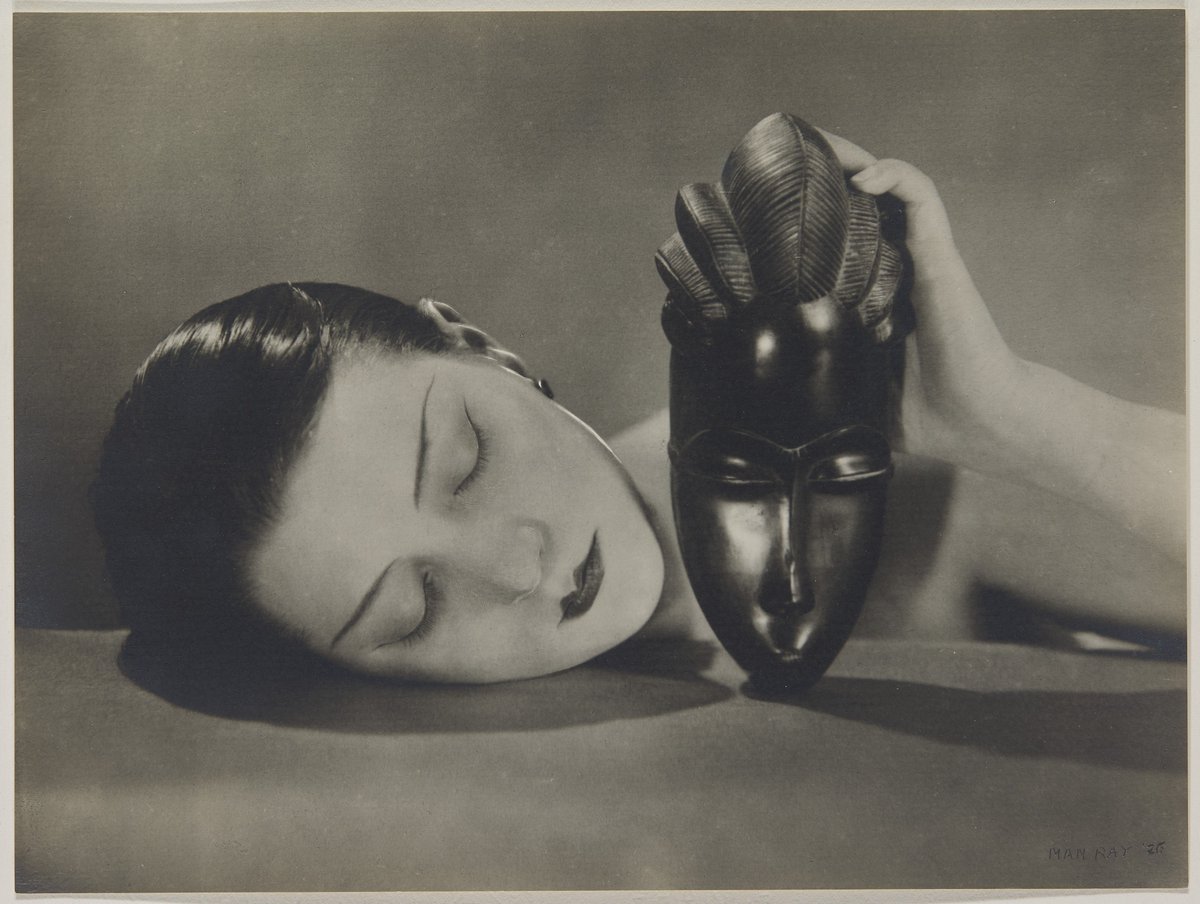 ChristiesInc's tweet photo. Man Ray’s Masterpiece, Noir Et Blanche, achieves €2,688,750 @Christiesparis, a #WorldAuctionRecord for any classic photograph and an #AuctionRecord for any photograph sold in France https://t.co/ekkjo6fnZf https://t.co/1SONGje6za