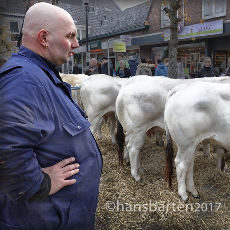 HansBarten's tweet photo. 199ste Leste Mert Druten @gemeentedruten @dgmaasenwaal #lestemert #druten #snert #traditie #jaarmarkt https://t.co/qXFOKNUYPQ
