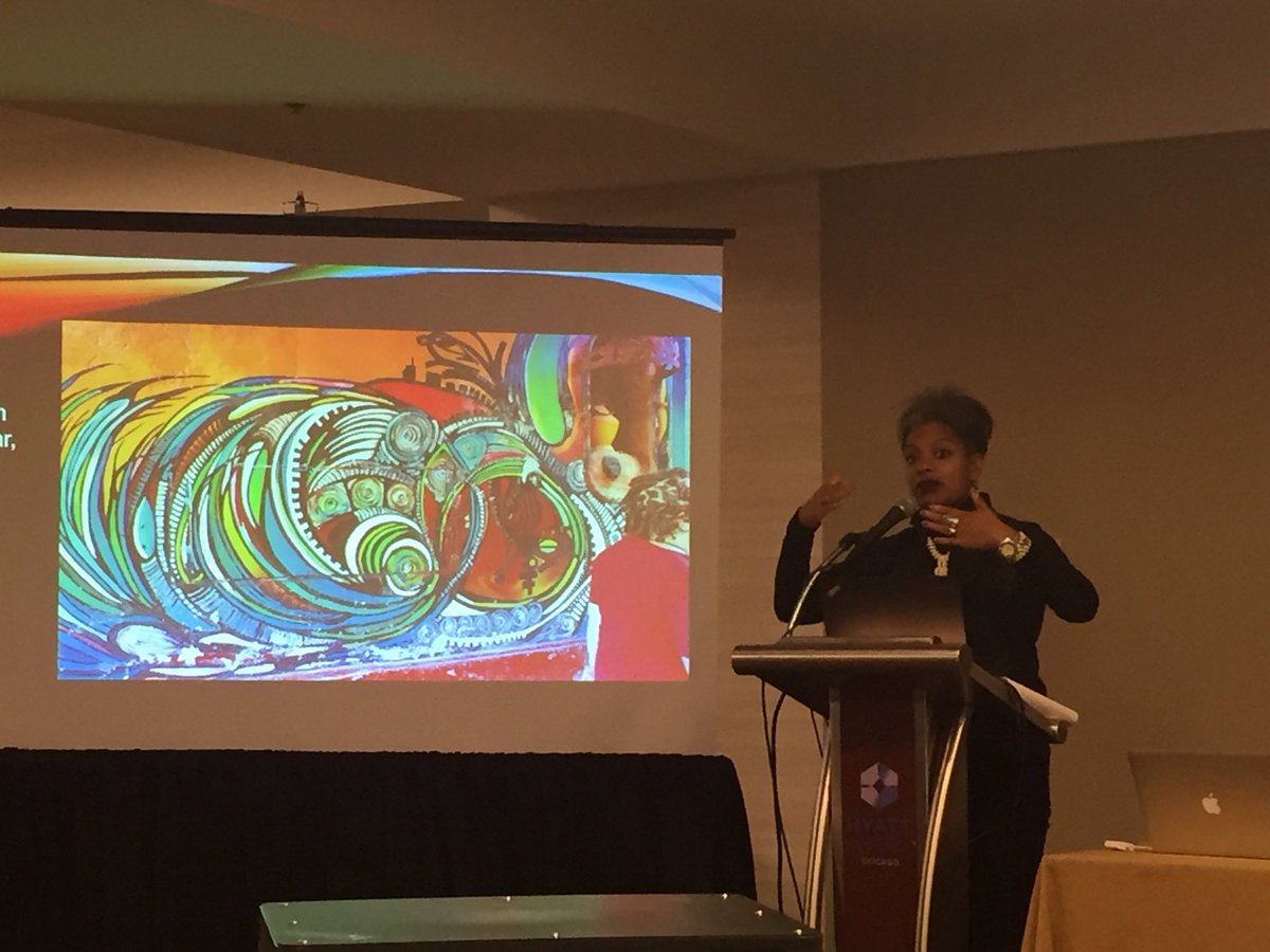ANaomiPaik's tweet photo. Kimberly Pinder on radical murals and public art in Chicago’s Bronzeville. #ASA2017 https://t.co/Xte48h1KnP