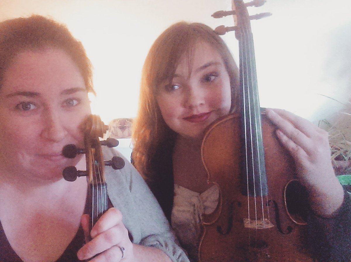 Larkamusic's tweet image. We are back in the same country!
Flying visit from @Aythors but we managed to fit in playing some music together 
#Swedish #Scottish #fiddlers #singers