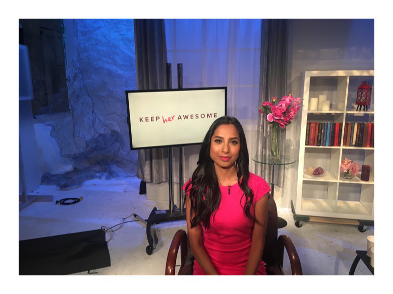 Symbiomix's tweet photo. @DrRoshiniRaj #behindthescenes raising awareness of #KeepHerAwesome &amp; the importance of taking charge of a woman’s gyn health https://t.co/DBnJMP1dTr