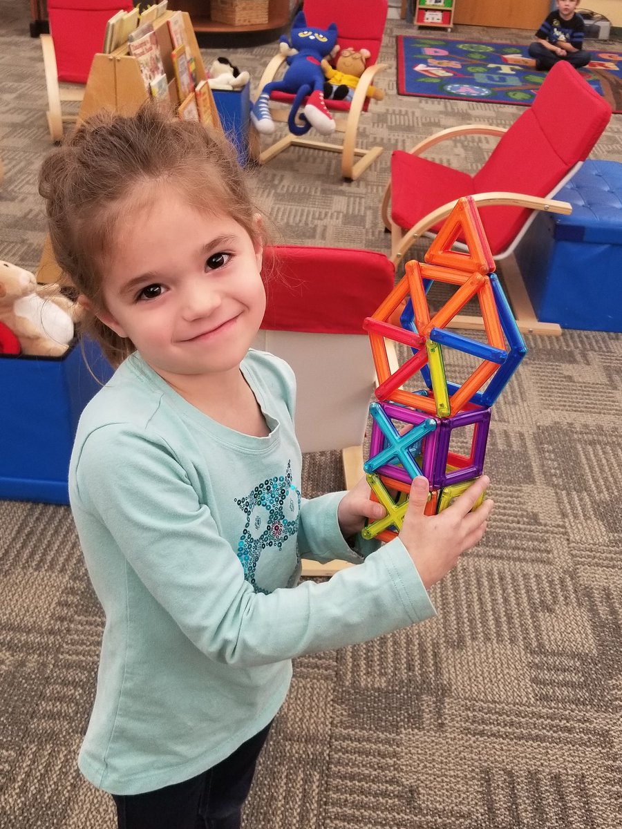 AmberConley88's tweet photo. @STCElementary kiddos love exploring with magnets in #makerspace!! #stcr13  #littleengineers https://t.co/d3I68gjmU1