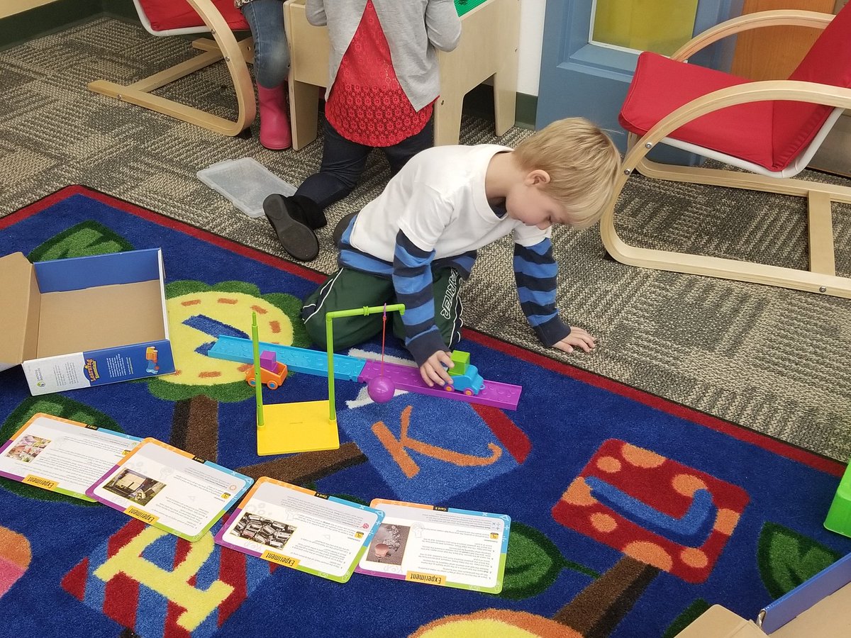 AmberConley88's tweet photo. @STCElementary kiddos love exploring with magnets in #makerspace!! #stcr13  #littleengineers https://t.co/d3I68gjmU1
