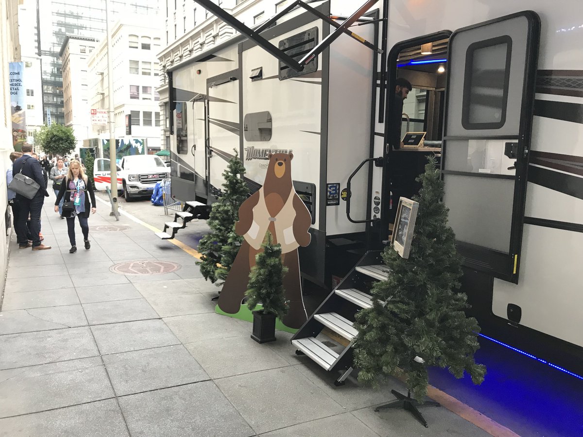 lippert__'s tweet photo. Did you get to see our Connected RV at @Dreamforce?! #DF17 #ConnectedRV #RVlife #technology https://t.co/zxyvfWIk2P