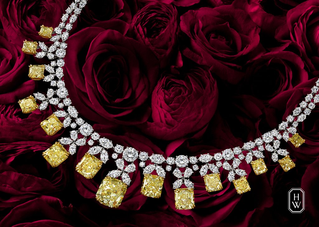 HarryWinston's tweet photo. Fancy yellows for a #WinstonFall. Complement the colors of autumn with #HarryWinston Necklaces: https://t.co/gfjUHjtwNf #HighJewelry https://t.co/9tutu38bCc