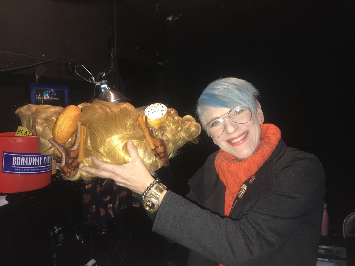 StuffedPlay's tweet photo. .@LisaLampanelli is thinking about changing from her iconic hair to this new look. What do you think? https://t.co/lu1Z1K9qdD