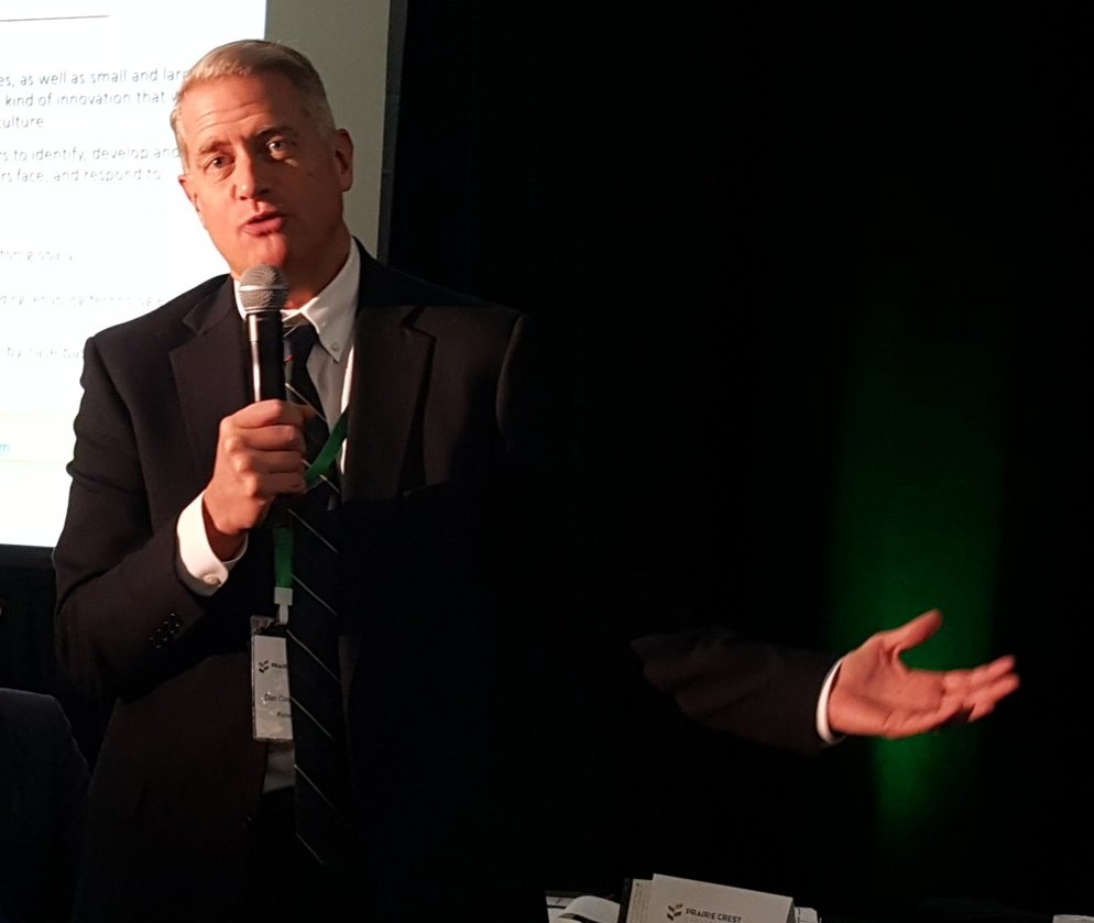 CCImarketing's tweet photo. Dan Cosgrove @DuPontPioneer shares what makes @GranularAg a great fit. #PCCagtech2017 @PrairieCrestCap #AgTech Investor Conf. Cosgrove gives kudos to Granular CEO @sidgorham1 #precisionag https://t.co/VjZbdow43D