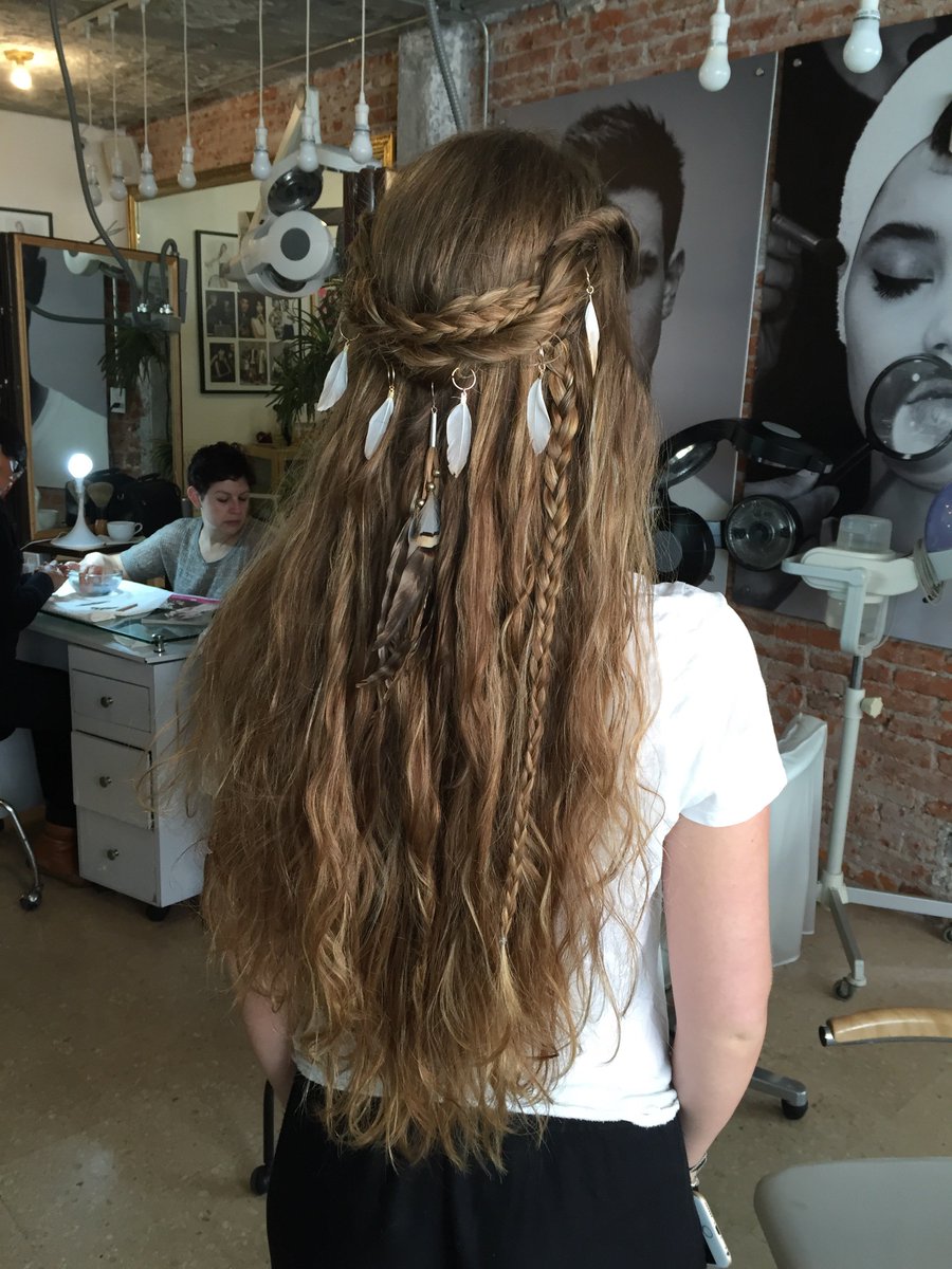 GloriaTorresMX's tweet photo. Peinado Boho por ImageSpa by Gloria Torres ✨ ¡Ya estamos listos para cualquier mejora que le quieras hacer a tu pelo!

Citas: 52112056 https://t.co/Whd4ASardc