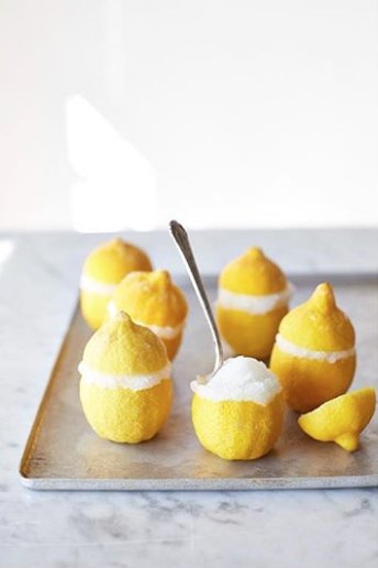 Khoollect's tweet photo. How gorgeous are these lemon treats from @freddie_thepopuphouse?!? 🍋💛🍋 Remember to tag your shots with #khoollect to feature! https://t.co/VvhcQSSeqr