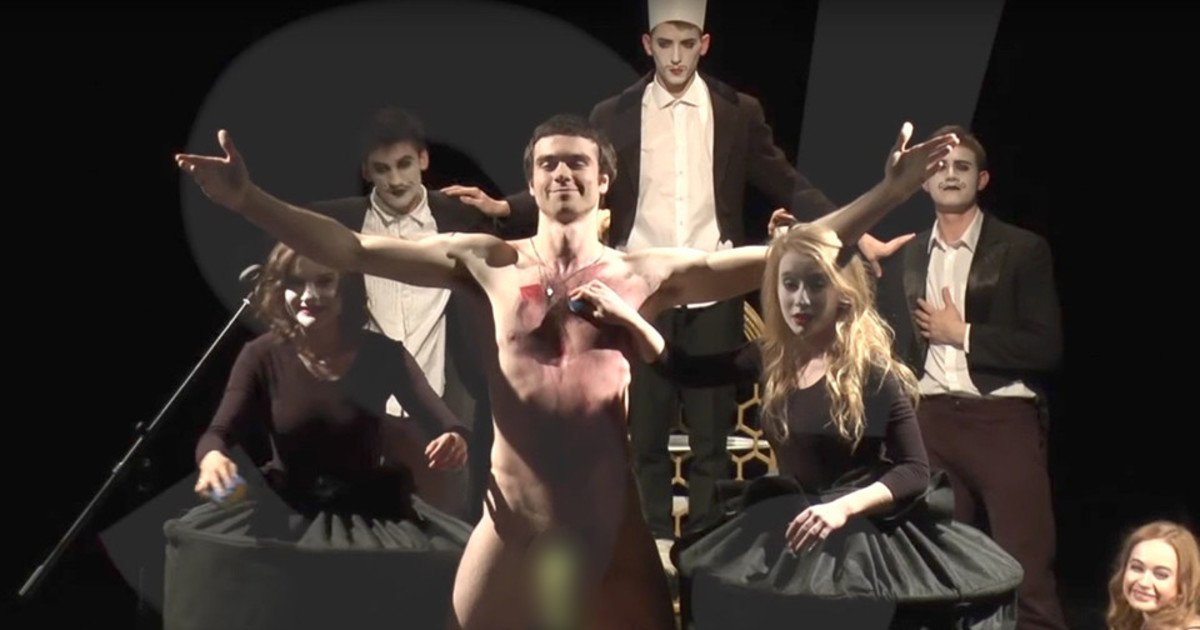 откровенные сцены спектаклях