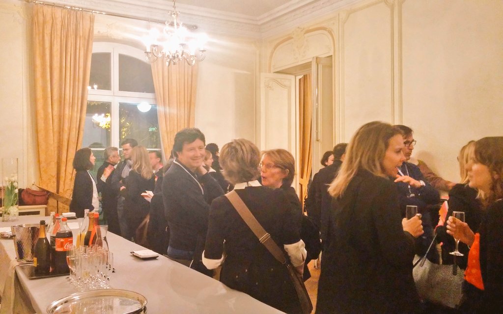 Viuzfr's tweet photo. C'est la fin de cette édition du Marketing Remix : un grand merci à tous les intervenant(e)s et participant(e)s 👏 #remix2017 #viuz https://t.co/1FprqvBBX7